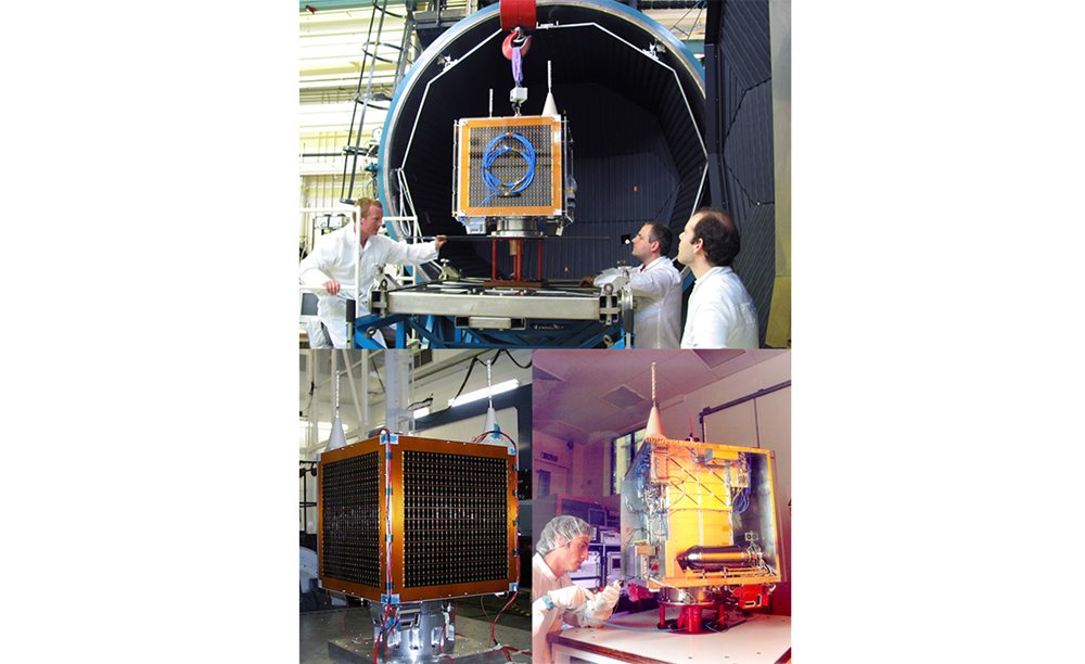 First satellite to take 32m resolution multispectral images at 600km swath width, AlSAT-1 (2002)