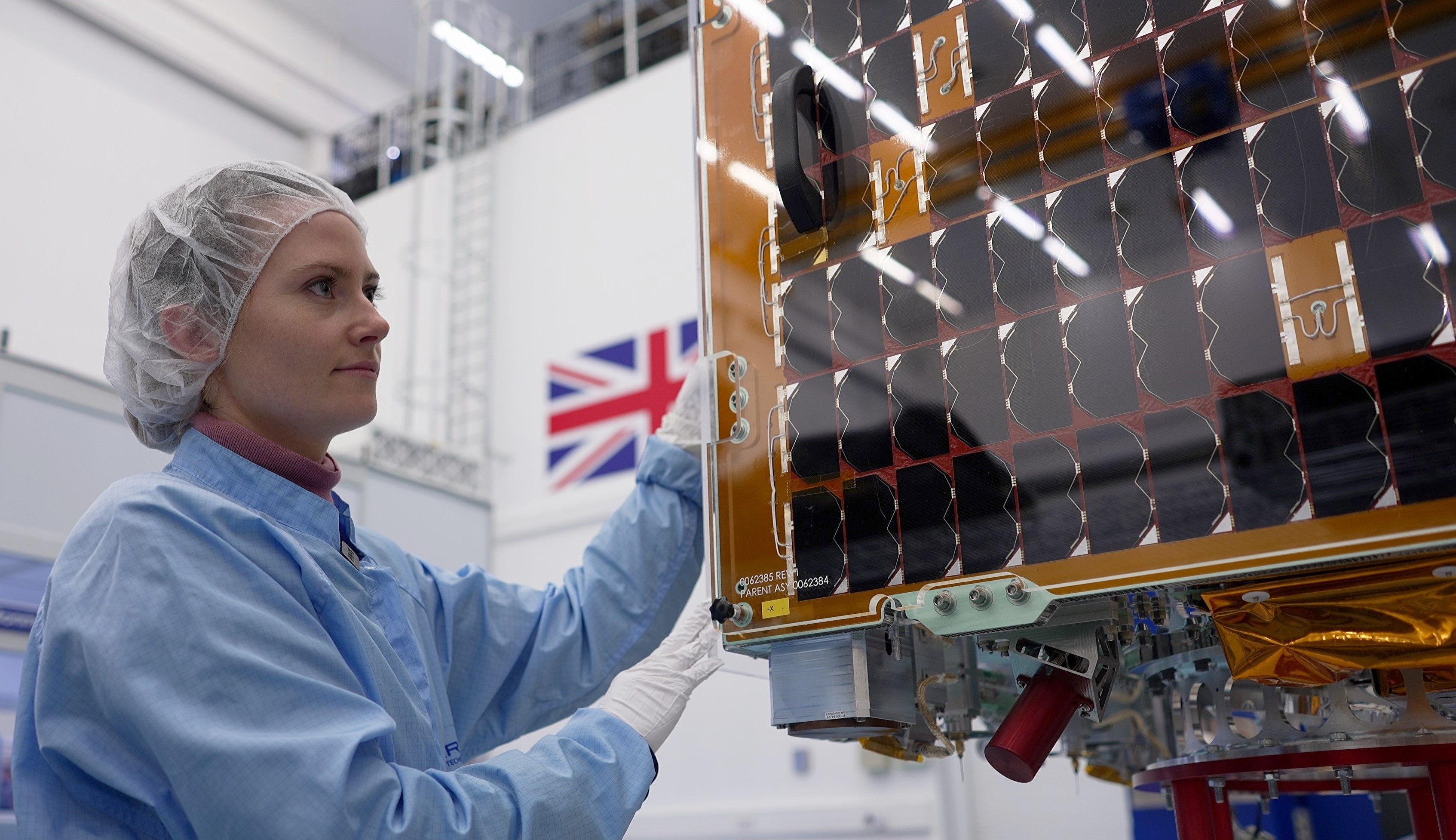 BUILDING WORLD-LEADING SMALL SATELLITES FOR 40+ YEARS